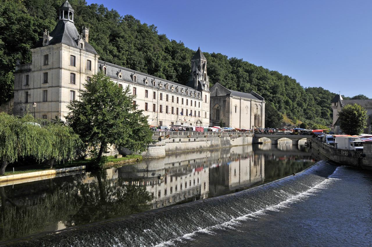 Hotel Vvf Perigord Sorges-En-Perigord Zewnętrze zdjęcie